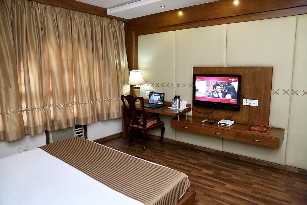 Hotel Residency Palace Джодпур Екстериор снимка