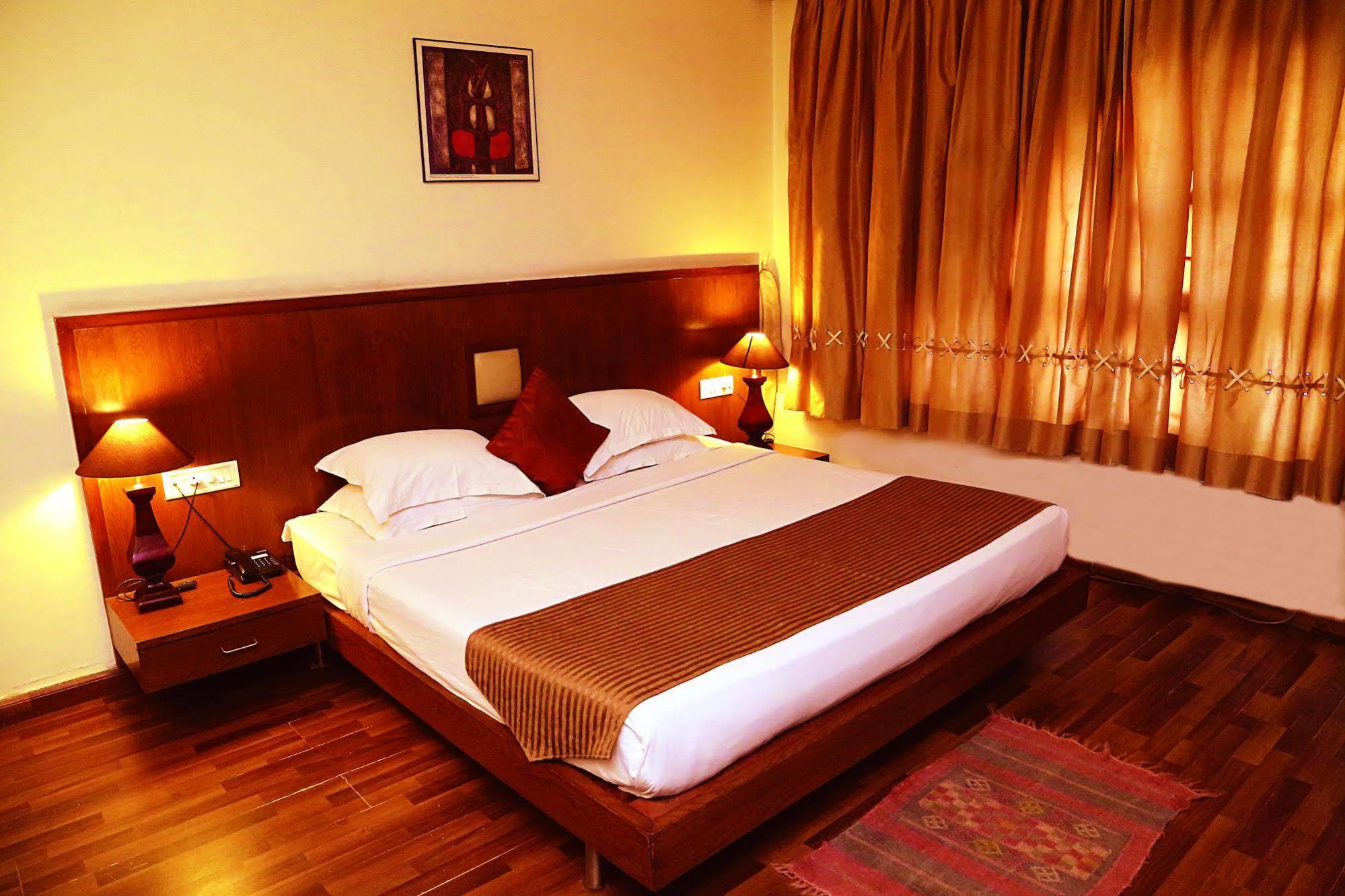 Hotel Residency Palace Джодпур Екстериор снимка