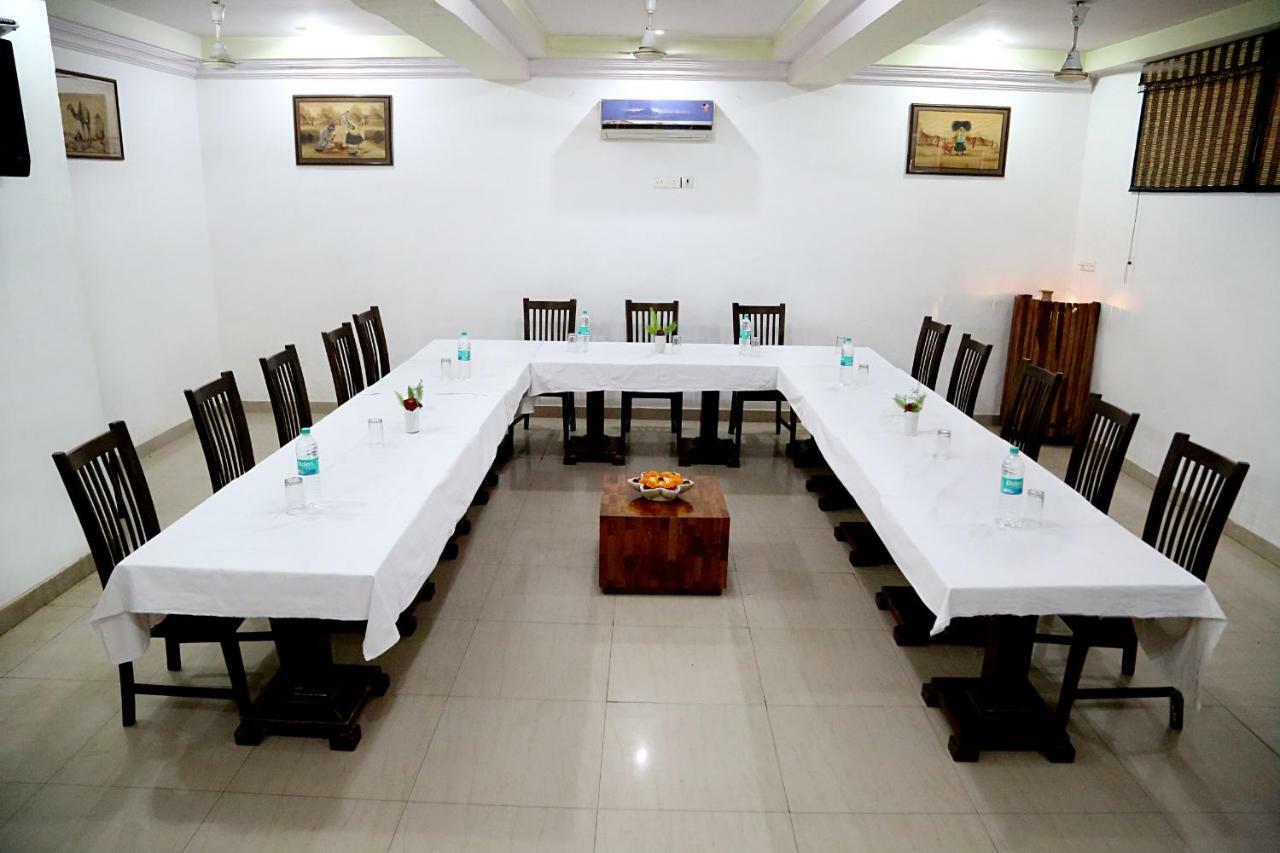 Hotel Residency Palace Джодпур Екстериор снимка