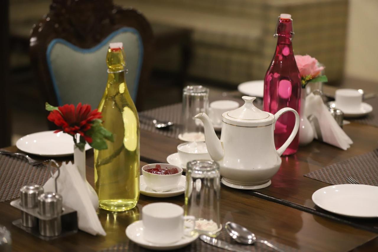 Hotel Residency Palace Джодпур Екстериор снимка